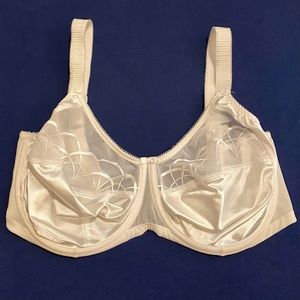 34L Elomi Underwire Lace Cup Bra